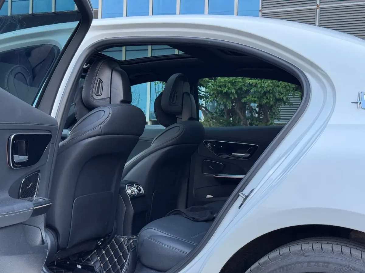 2024 Mercedes-Benz C Class 1.5T 204HP L4 9AT,autocango,china used car exporter,china ev exporter,chinese used car exporter,chinese used ev exporter