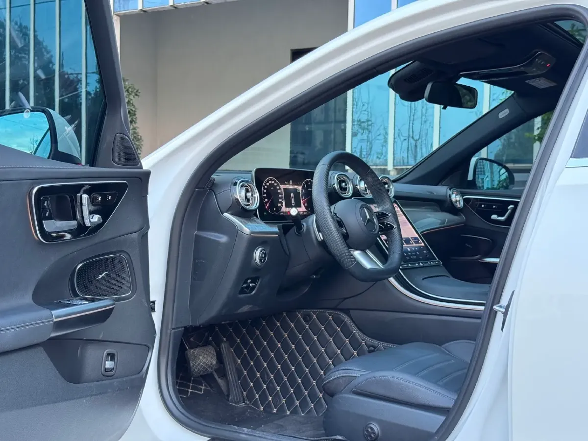 2024 Mercedes-Benz C Class 1.5T 204HP L4 9AT,autocango,china used car exporter,china ev exporter,chinese used car exporter,chinese used ev exporter