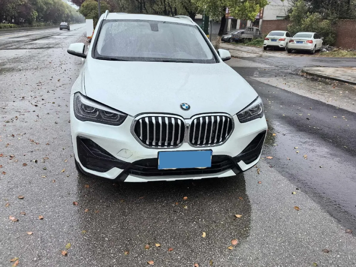 2022 BMW X1 2.0T 192HP L4 7DCT,autocango,china used car exporter,china ev exporter,chinese used car exporter,chinese used ev exporter