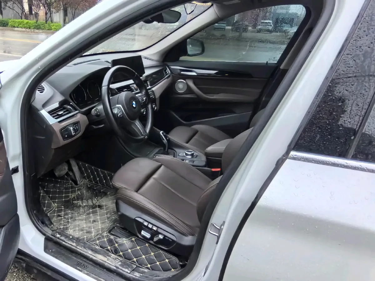 2022 BMW X1 2.0T 192HP L4 7DCT,autocango,china used car exporter,china ev exporter,chinese used car exporter,chinese used ev exporter