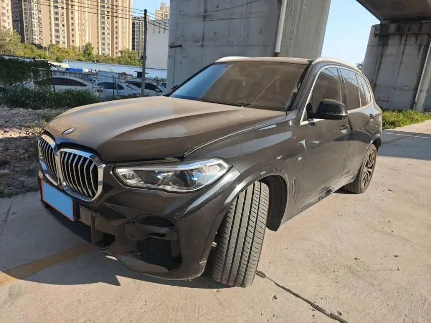 2022 BMW X5 3.0T 340HP L6 8AT,autocango,china used car exporter,china ev exporter,chinese used car exporter,chinese used ev exporter