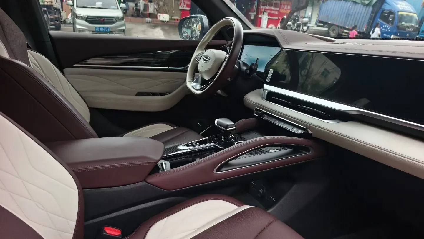 2024 Geely Monjaro 2.0T 238HP L4 8AT,autocango,china used car exporter,china ev exporter,chinese used car exporter,chinese used ev exporter