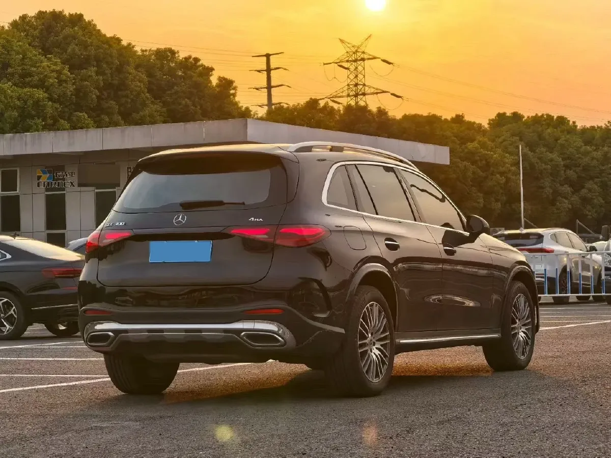 2024 Mercedes-Benz GLC Class 2.0T 258HP L4 9AT,autocango,china used car exporter,china ev exporter,chinese used car exporter,chinese used ev exporter