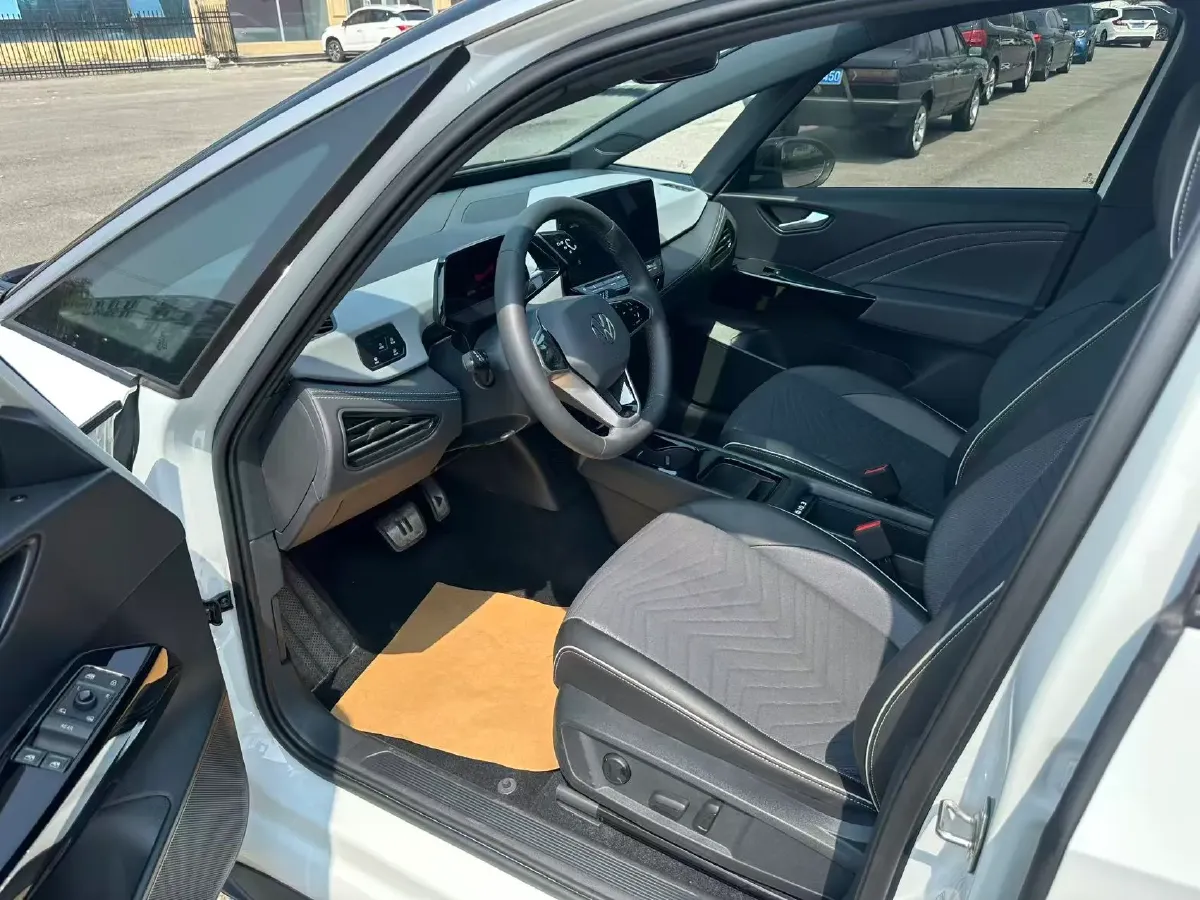 2024 Volkswagen ID.3 BEV 52.8KWH,autocango,china used car exporter,china ev exporter,chinese used car exporter,chinese used ev exporter