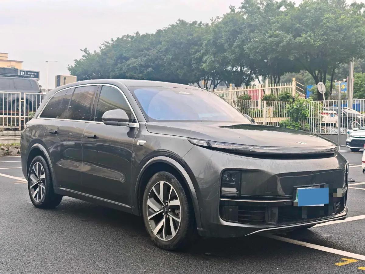 2023 Li L8 Range Extended 154HP REEV 40.9KWH,autocango,china used car exporter,china ev exporter,chinese used car exporter,chinese used ev exporter
