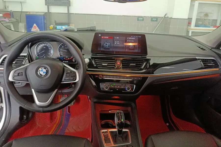 2022 BMW 1 Series 1.5T 140HP L3 7DCT,autocango,china used car exporter,china ev exporter,chinese used car exporter,chinese used ev exporter