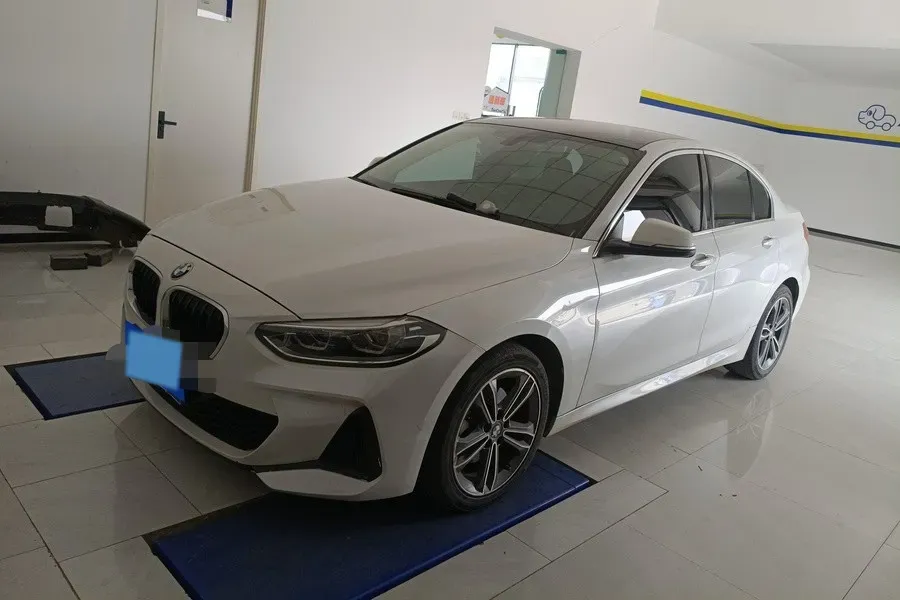 2022 BMW 1 Series 1.5T 140HP L3 7DCT,autocango,china used car exporter,china ev exporter,chinese used car exporter,chinese used ev exporter