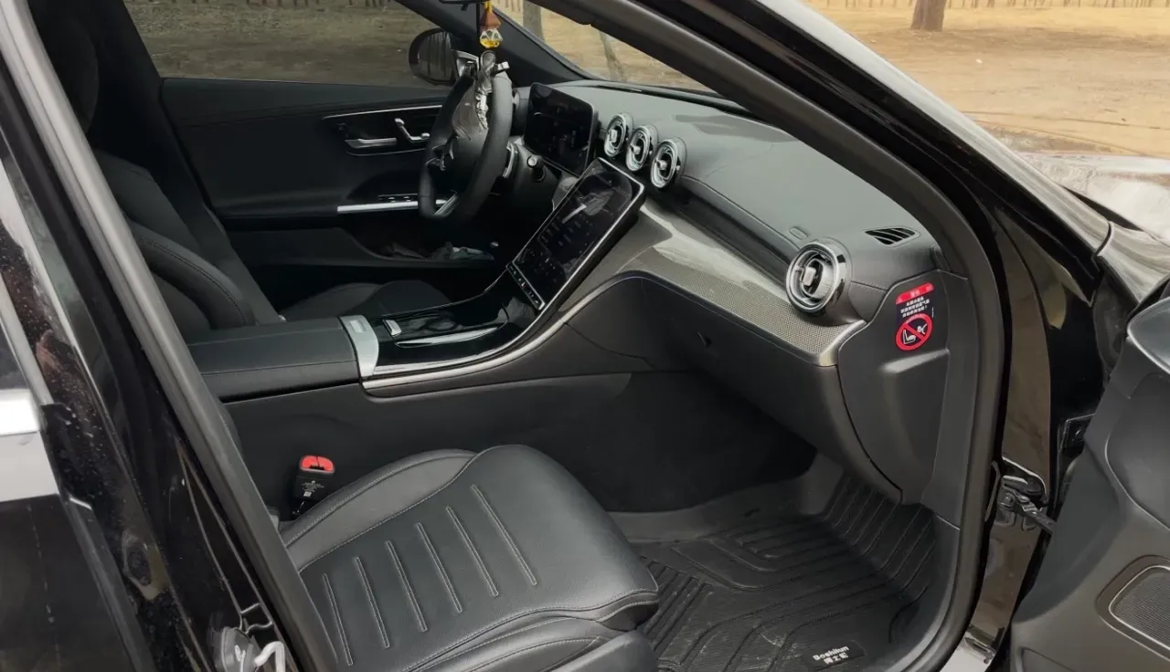 2025 Mercedes-Benz C Class 1.5T 204HP L4 9AT,autocango,china used car exporter,china ev exporter,chinese used car exporter,chinese used ev exporter