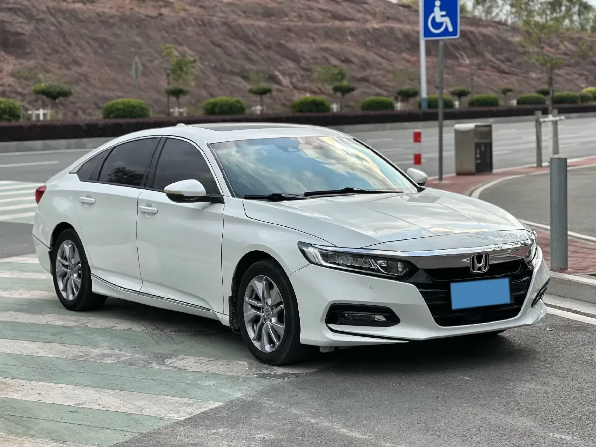2021 Honda Accord 1.5T 194HP L4 CVT,autocango,china used car exporter,china ev exporter,chinese used car exporter,chinese used ev exporter