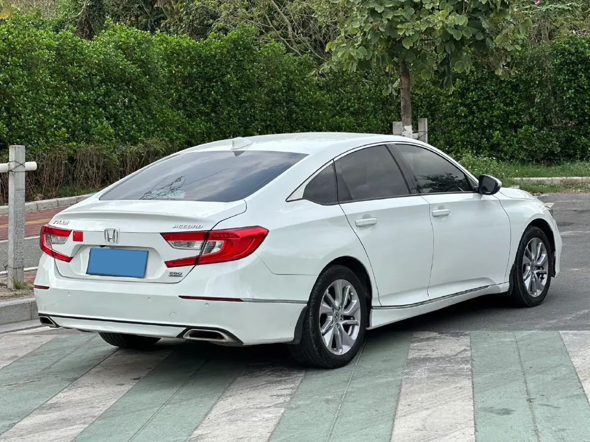 2021 Honda Accord 1.5T 194HP L4 CVT,autocango,china used car exporter,china ev exporter,chinese used car exporter,chinese used ev exporter