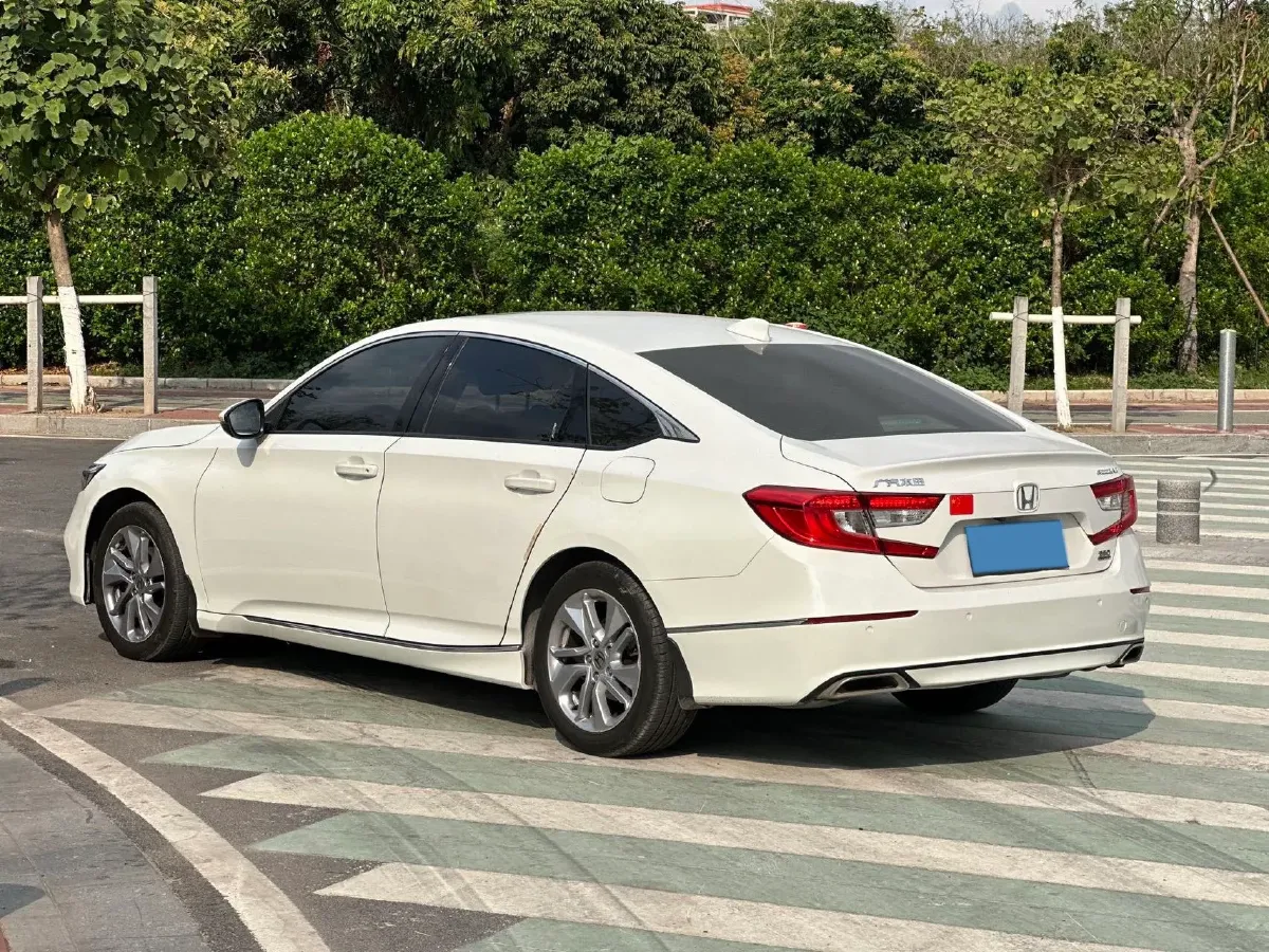 2021 Honda Accord 1.5T 194HP L4 CVT,autocango,china used car exporter,china ev exporter,chinese used car exporter,chinese used ev exporter