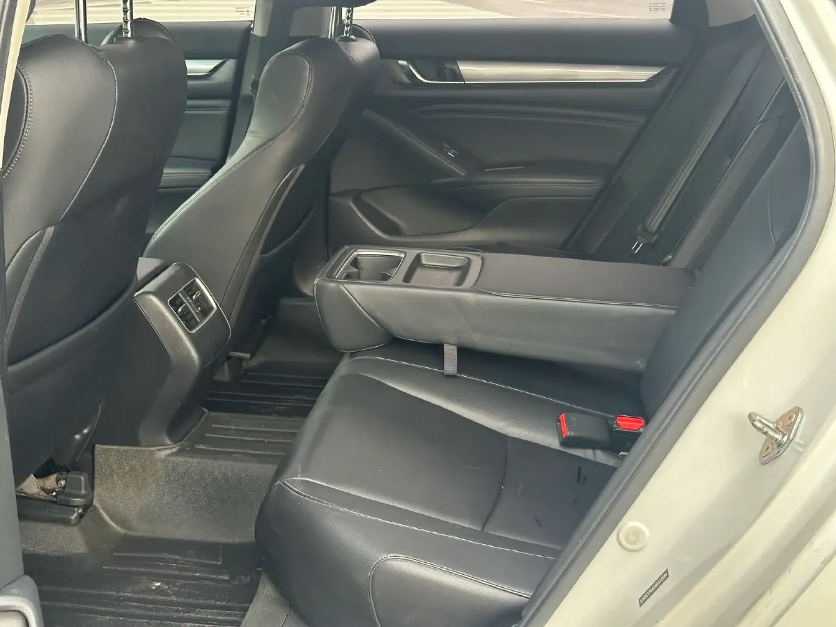 2021 Honda Accord 1.5T 194HP L4 CVT,autocango,china used car exporter,china ev exporter,chinese used car exporter,chinese used ev exporter