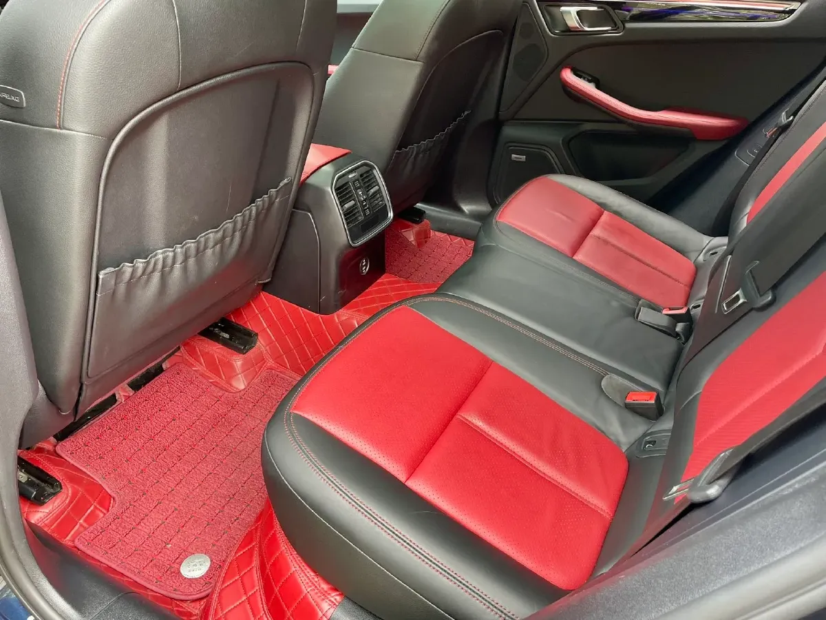 2021 Porsche Macan 2.0T 252HP L4 7DCT,autocango,china used car exporter,china ev exporter,chinese used car exporter,chinese used ev exporter