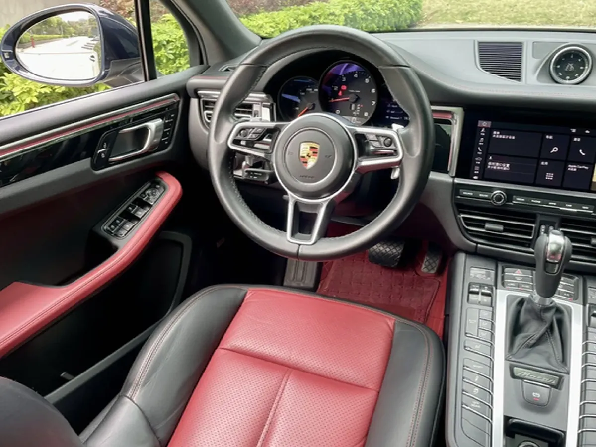 2021 Porsche Macan 2.0T 252HP L4 7DCT,autocango,china used car exporter,china ev exporter,chinese used car exporter,chinese used ev exporter