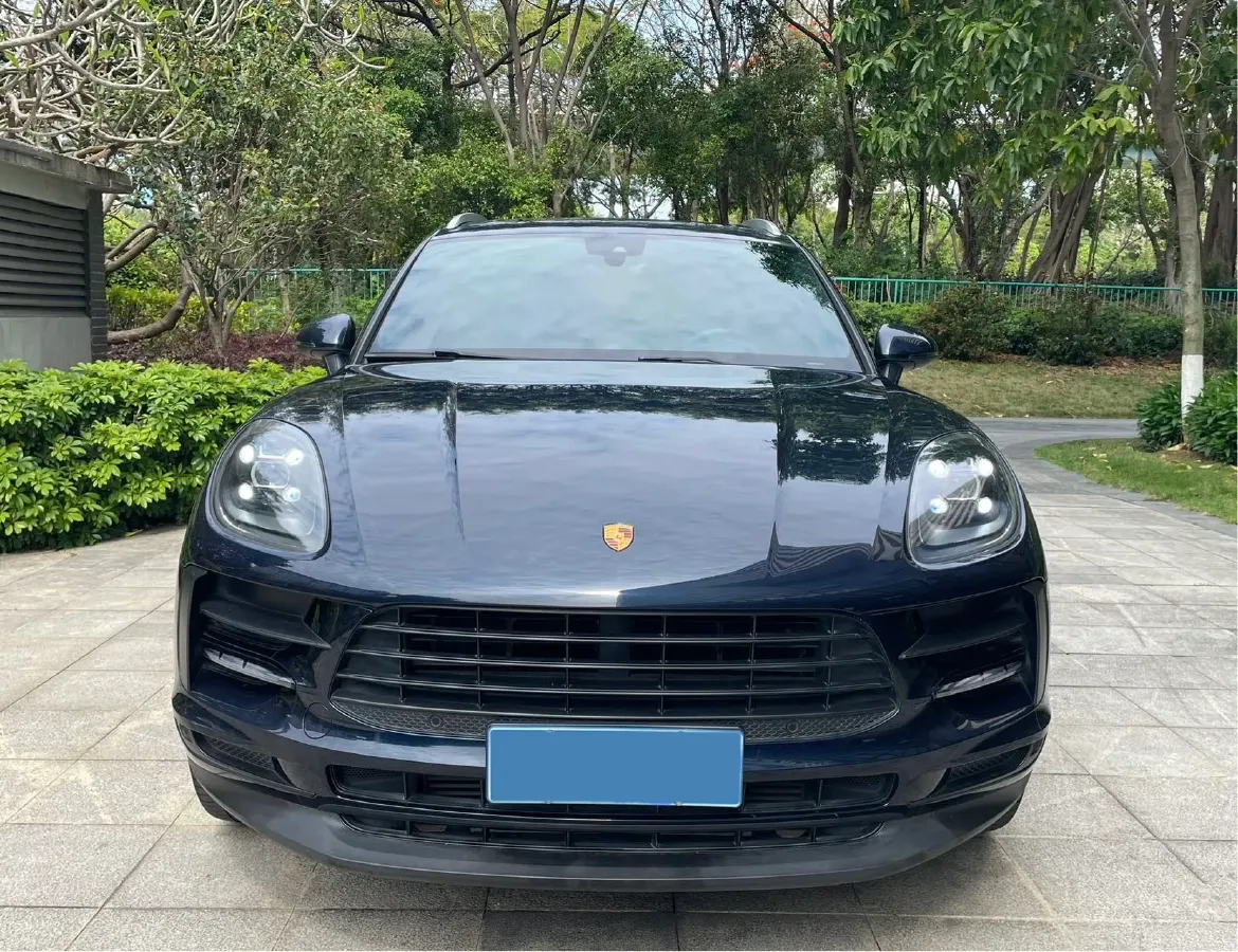 2021 Porsche Macan 2.0T 252HP L4 7DCT,autocango,china used car exporter,china ev exporter,chinese used car exporter,chinese used ev exporter