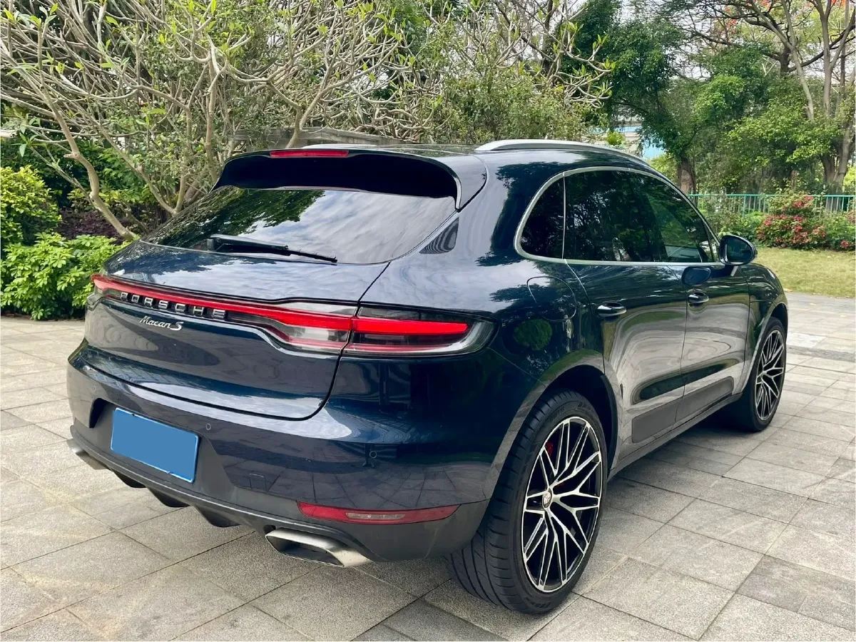 2021 Porsche Macan 2.0T 252HP L4 7DCT,autocango,china used car exporter,china ev exporter,chinese used car exporter,chinese used ev exporter