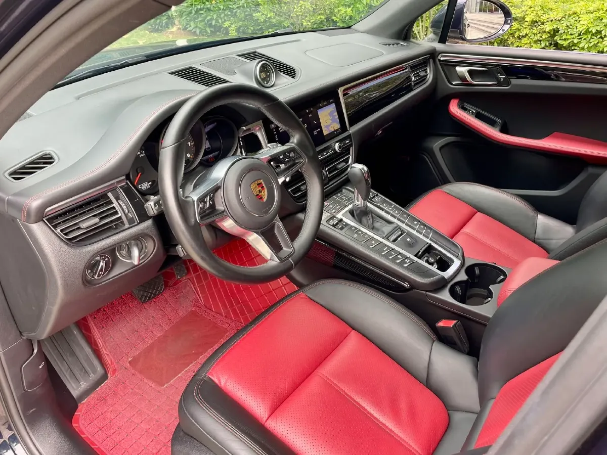 2021 Porsche Macan 2.0T 252HP L4 7DCT,autocango,china used car exporter,china ev exporter,chinese used car exporter,chinese used ev exporter