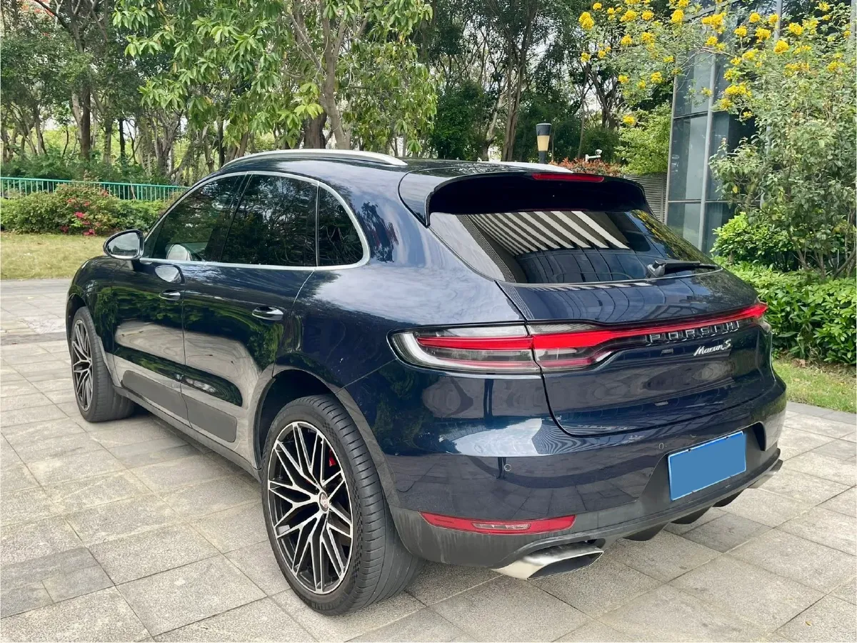 2021 Porsche Macan 2.0T 252HP L4 7DCT,autocango,china used car exporter,china ev exporter,chinese used car exporter,chinese used ev exporter