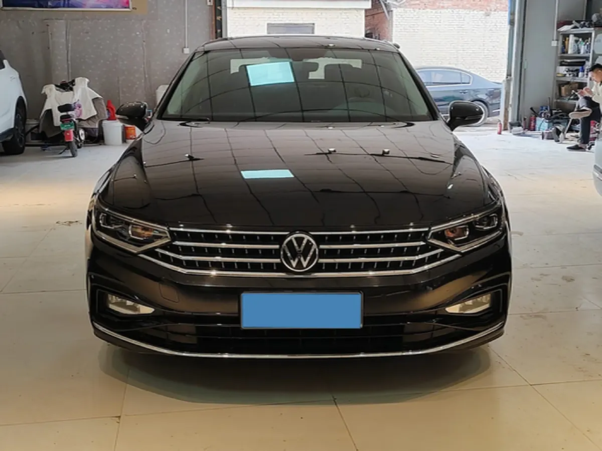 2023 Volkswagen Magotan 1.4T 150HP L4 7DCT,autocango,china used car exporter,china ev exporter,chinese used car exporter,chinese used ev exporter