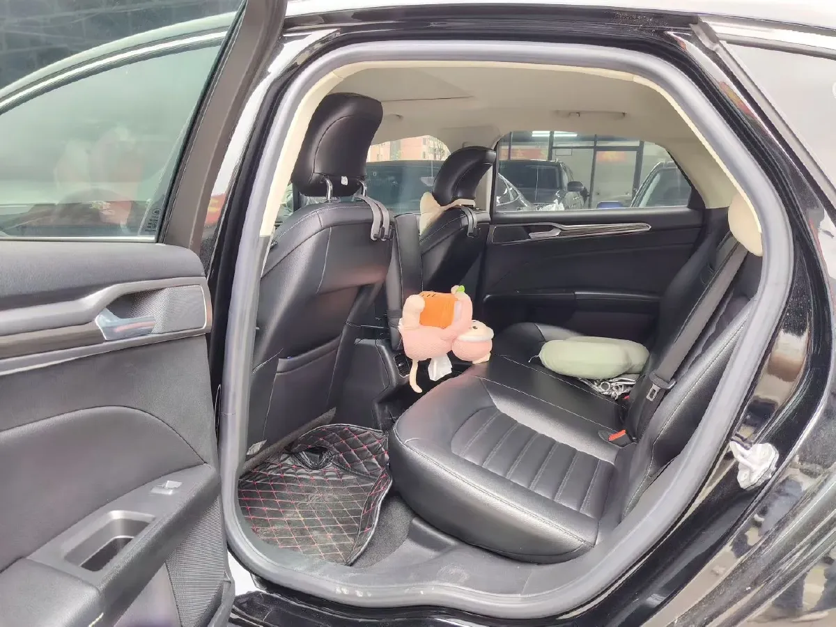 2020 Ford Mondeo 1.5T 182HP L4 6AT,autocango,china used car exporter,china ev exporter,chinese used car exporter,chinese used ev exporter