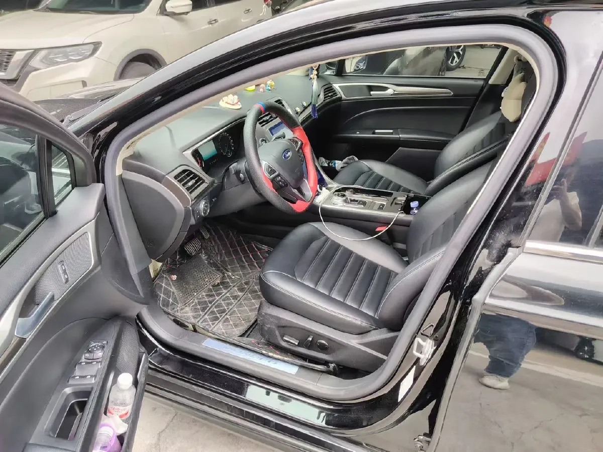 2020 Ford Mondeo 1.5T 182HP L4 6AT,autocango,china used car exporter,china ev exporter,chinese used car exporter,chinese used ev exporter