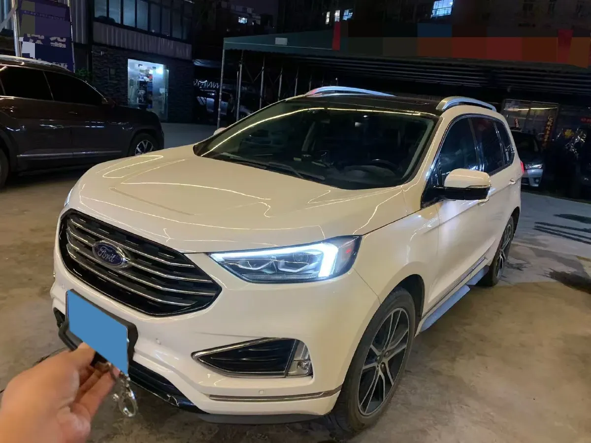 2020 Ford Edge 2.0T 245HP L4 8AT,autocango,china used car exporter,china ev exporter,chinese used car exporter,chinese used ev exporter