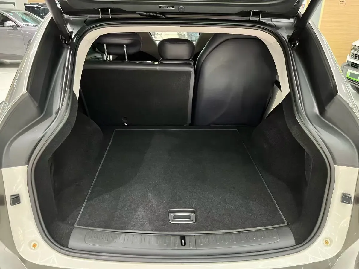 2023 IM LS7 BEV 100KWH,autocango,china used car exporter,china ev exporter,chinese used car exporter,chinese used ev exporter