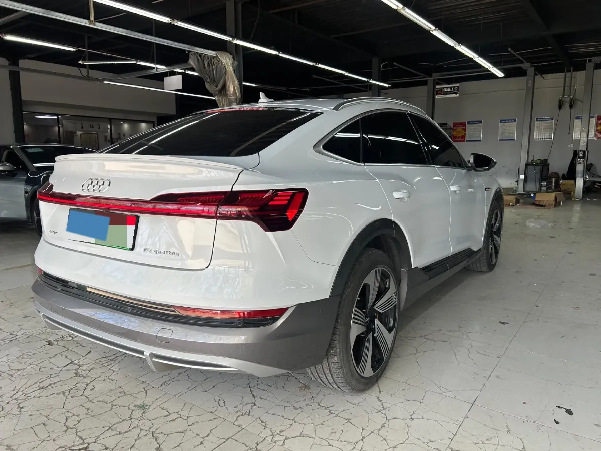 2021 Audi e-tron 2AT BEV 95KWH,autocango,china used car exporter,china ev exporter,chinese used car exporter,chinese used ev exporter