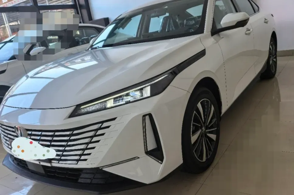 2025 ChangAn EadoPHEV 1.5L 98HP L4 E-CVT PHEV,autocango,china used car exporter,china ev exporter,chinese used car exporter,chinese used ev exporter