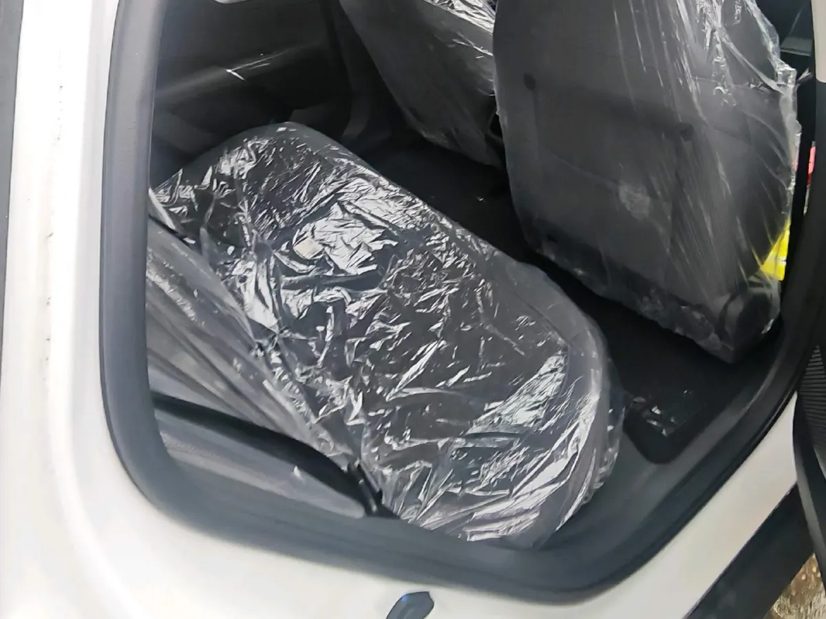 2025 ChangAn EadoPHEV 1.5L 98HP L4 E-CVT PHEV,autocango,china used car exporter,china ev exporter,chinese used car exporter,chinese used ev exporter