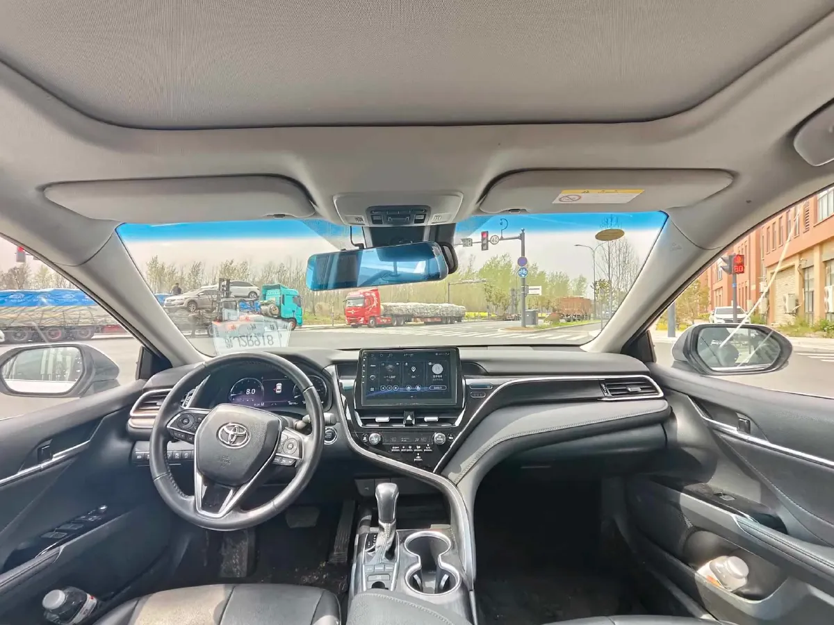 2021 Toyota Camry 2.5L 209HP L4 8AT,autocango,china used car exporter,china ev exporter,chinese used car exporter,chinese used ev exporter