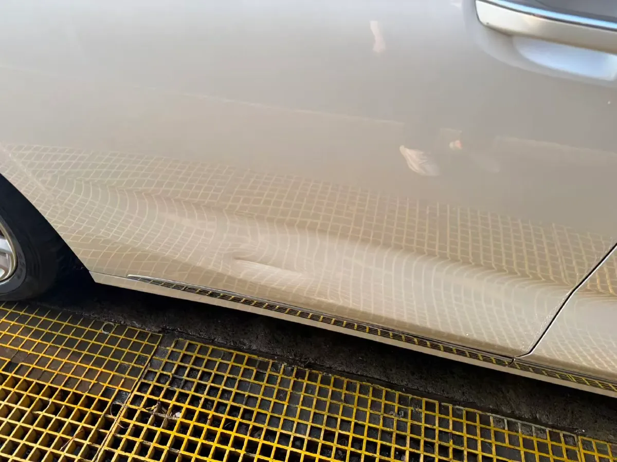 2024 Voyah Dream 1.5T 150HP L4 PHEV 43KWH,autocango,china used car exporter,china ev exporter,chinese used car exporter,chinese used ev exporter