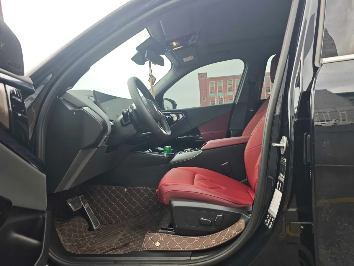 2025 BMW X3 2.0T 258HP L4 8AT,autocango,china used car exporter,china ev exporter,chinese used car exporter,chinese used ev exporter