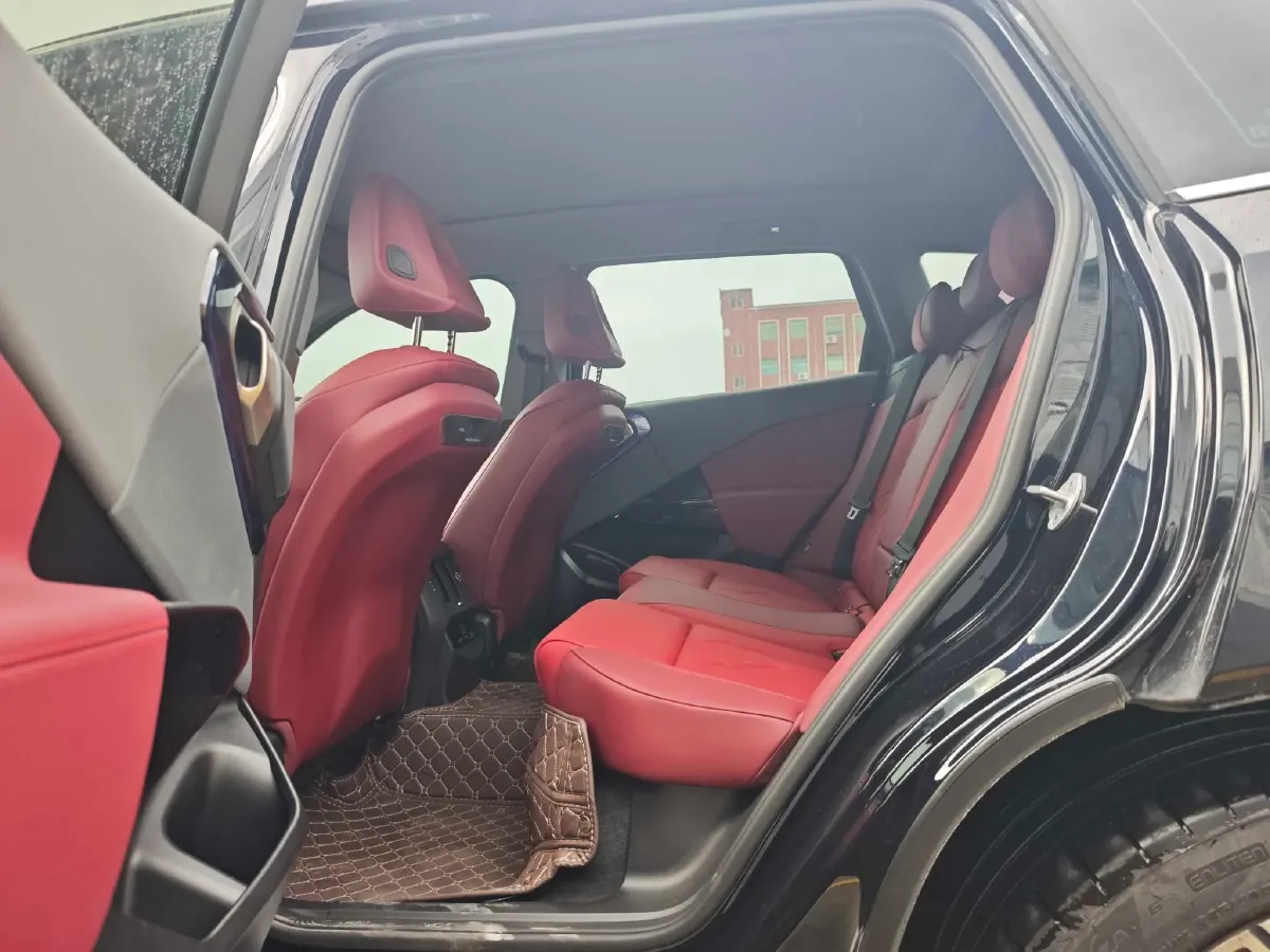 2025 BMW X3 2.0T 258HP L4 8AT,autocango,china used car exporter,china ev exporter,chinese used car exporter,chinese used ev exporter