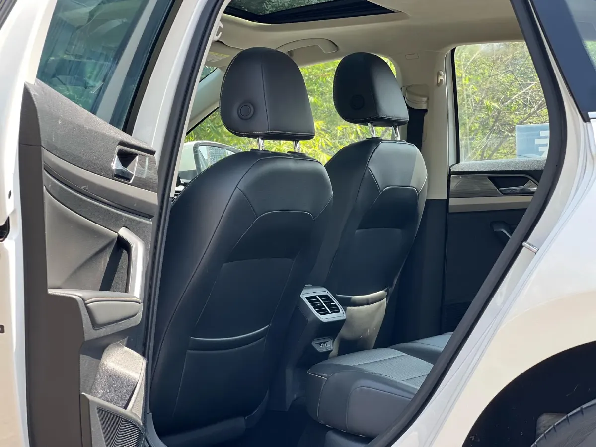 2019 Volkswagen Lavida 1.2T 116HP L4 7DCT,autocango,china used car exporter,china ev exporter,chinese used car exporter,chinese used ev exporter