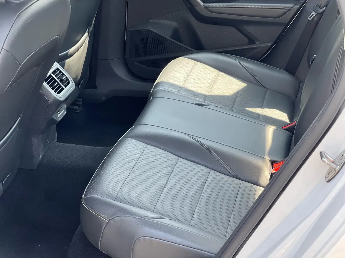 2019 Volkswagen Lavida 1.2T 116HP L4 7DCT,autocango,china used car exporter,china ev exporter,chinese used car exporter,chinese used ev exporter