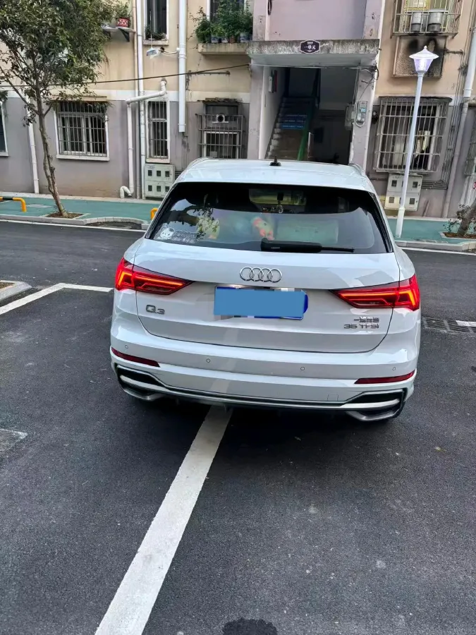 2021 Audi Q3 1.4T 150HP L4 7DCT,autocango,china used car exporter,china ev exporter,chinese used car exporter,chinese used ev exporter