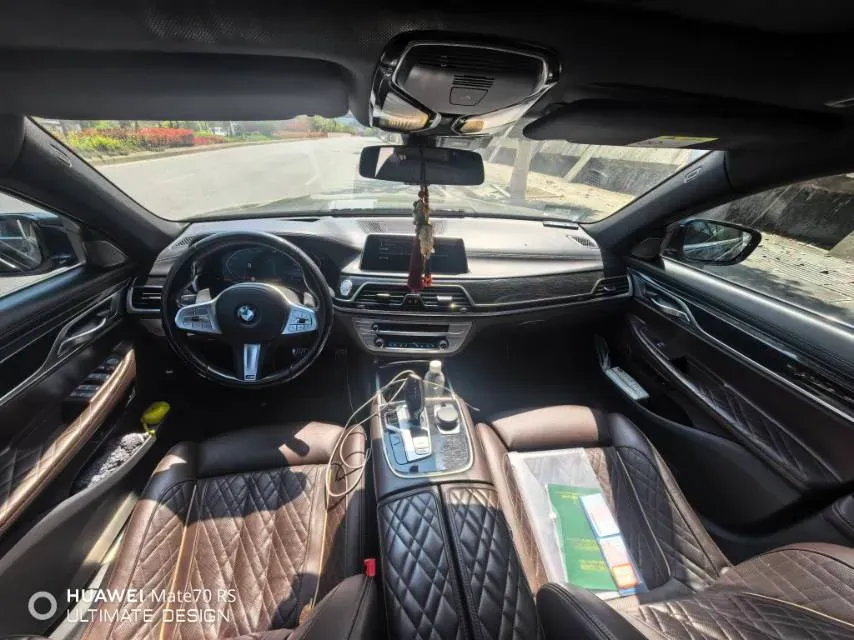 2021 BMW 7 Series 3.0T 340HP L6 8AT,autocango,china used car exporter,china ev exporter,chinese used car exporter,chinese used ev exporter