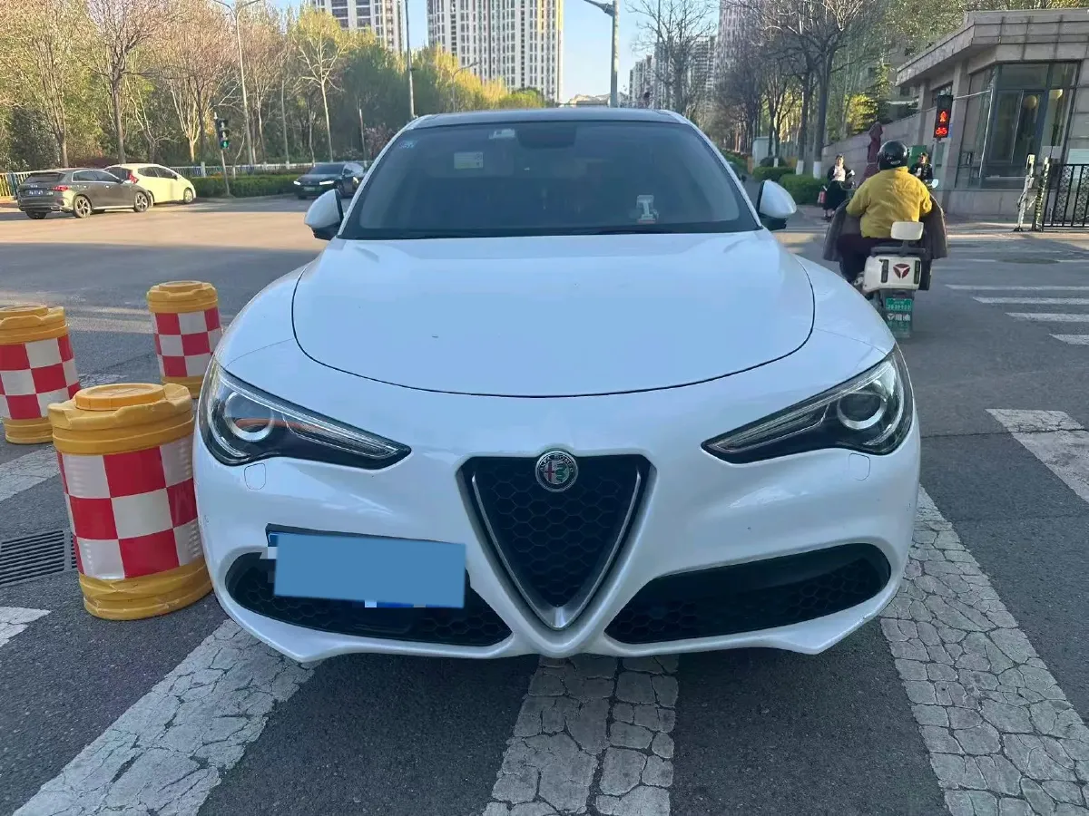 2017 Lexus NX 2.0T 238HP L4 6AT,autocango,china used car exporter,china ev exporter,chinese used car exporter,chinese used ev exporter