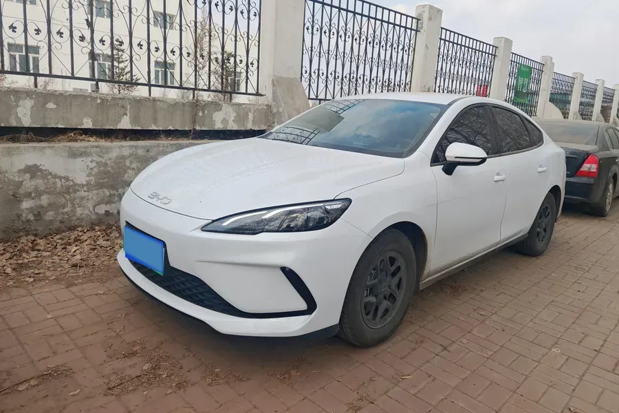 2025 BYD Seal05 DM-i 1.5L 101HP L4 E-CVT PHEV 7.68KWH,autocango,china used car exporter,china ev exporter,chinese used car exporter,chinese used ev exporter
