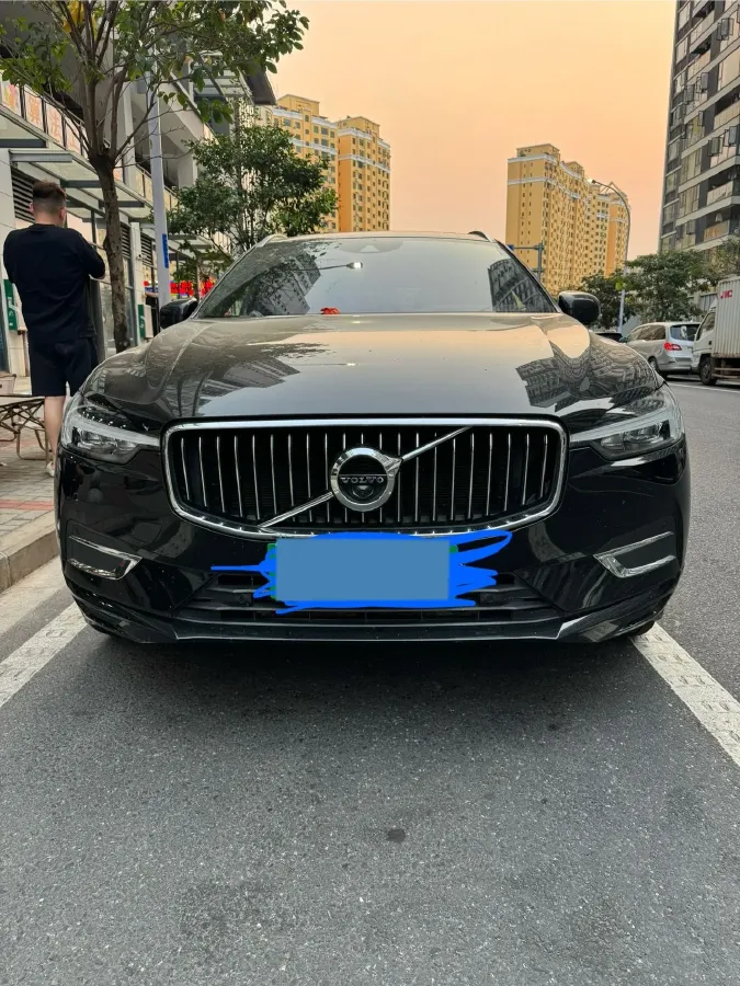 2021 Volvo XC60 2.0T 250HP L4 8AT,autocango,china used car exporter,china ev exporter,chinese used car exporter,chinese used ev exporter