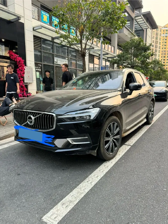 2021 Volvo XC60 2.0T 250HP L4 8AT,autocango,china used car exporter,china ev exporter,chinese used car exporter,chinese used ev exporter