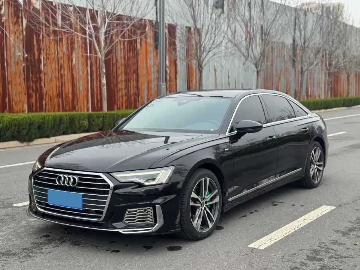 2022 Audi A6L 2.0T 190HP L4 7DCT,autocango,china used car exporter,china ev exporter,chinese used car exporter,chinese used ev exporter