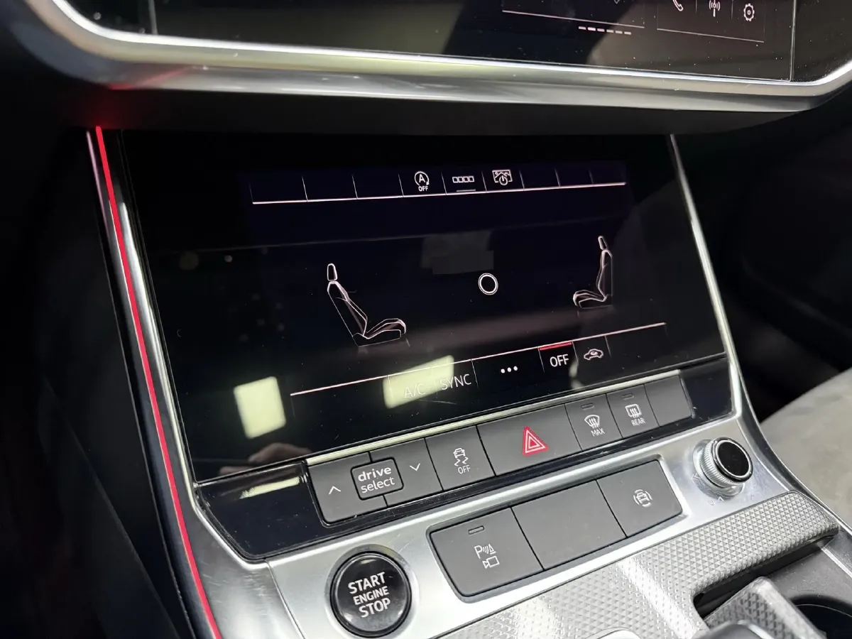 2022 Audi A6L 2.0T 224HP L4 7DCT,autocango,china used car exporter,china ev exporter,chinese used car exporter,chinese used ev exporter