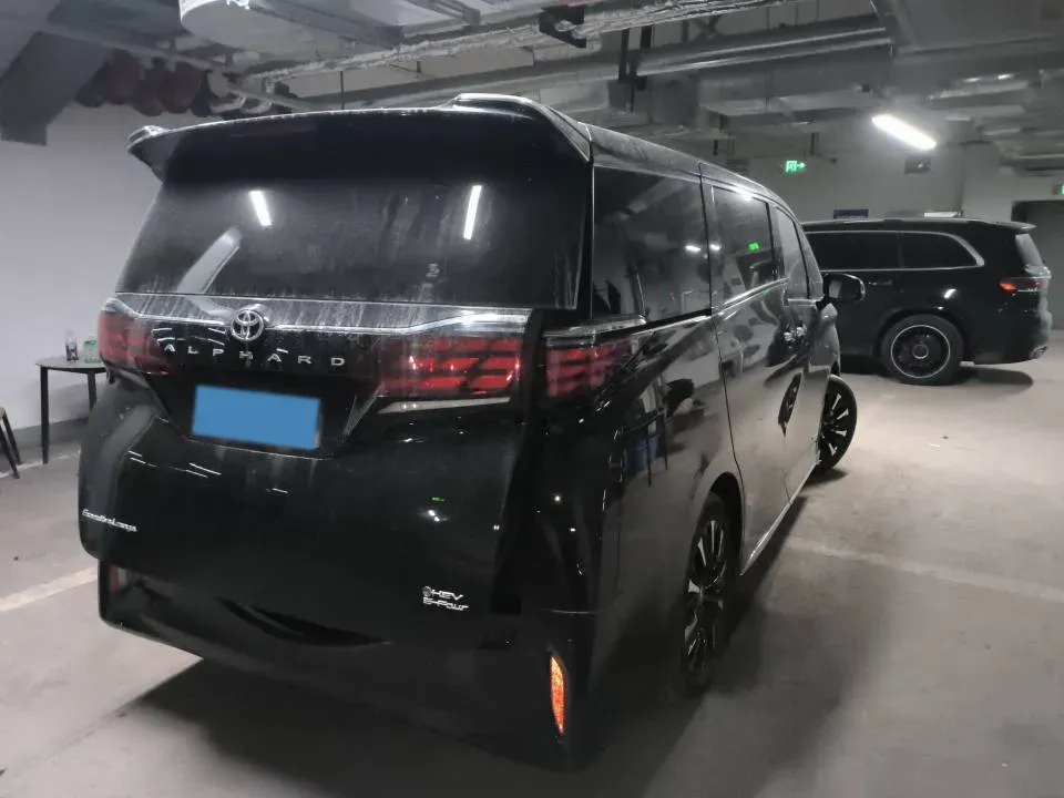 2024 Toyota Alphard 2.5L 190HP L4 E-CVT Hybrid,autocango,china used car exporter,china ev exporter,chinese used car exporter,chinese used ev exporter