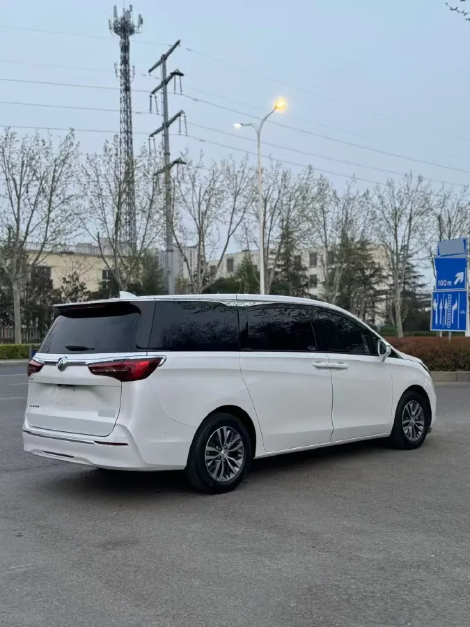 2022 Buick GL8 2.0T 237HP L4 9AT,autocango,china used car exporter,china ev exporter,chinese used car exporter,chinese used ev exporter