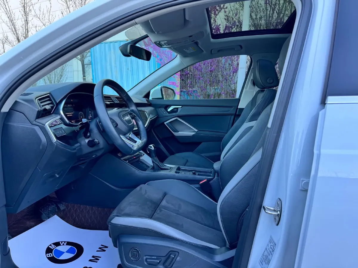 2022 Audi Q3 1.4T 150HP L4 7DCT,autocango,china used car exporter,china ev exporter,chinese used car exporter,chinese used ev exporter