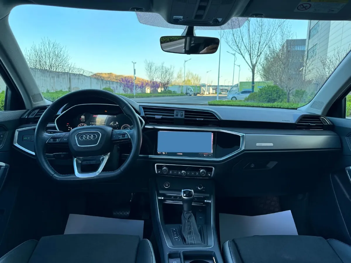 2022 Audi Q3 1.4T 150HP L4 7DCT,autocango,china used car exporter,china ev exporter,chinese used car exporter,chinese used ev exporter