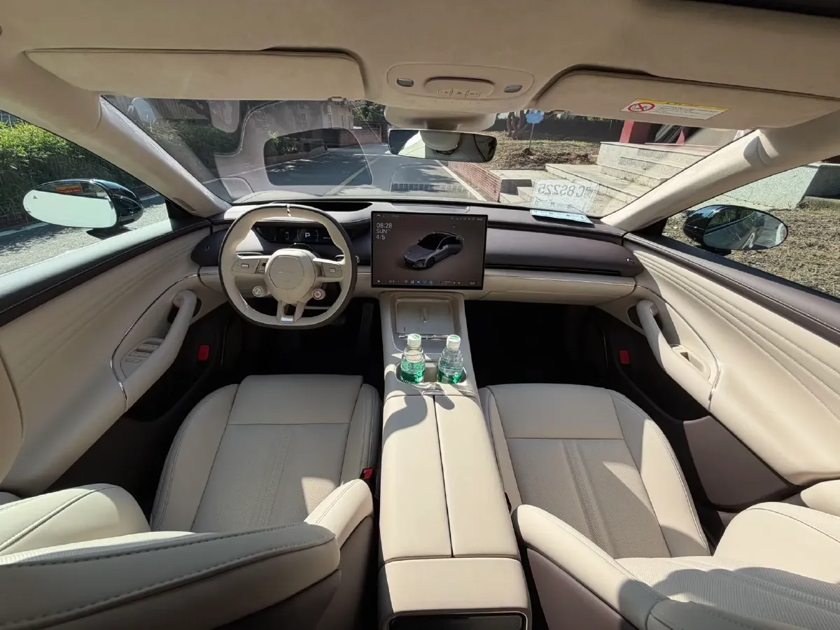 2026 Avatr 07 1.5T 156HP L4 REEV,autocango,china used car exporter,china ev exporter,chinese used car exporter,chinese used ev exporter