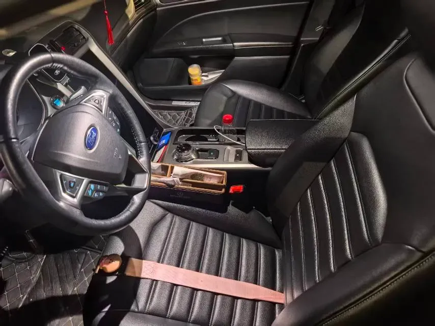 2020 Ford Mondeo 1.5T 182HP L4 6AT,autocango,china used car exporter,china ev exporter,chinese used car exporter,chinese used ev exporter